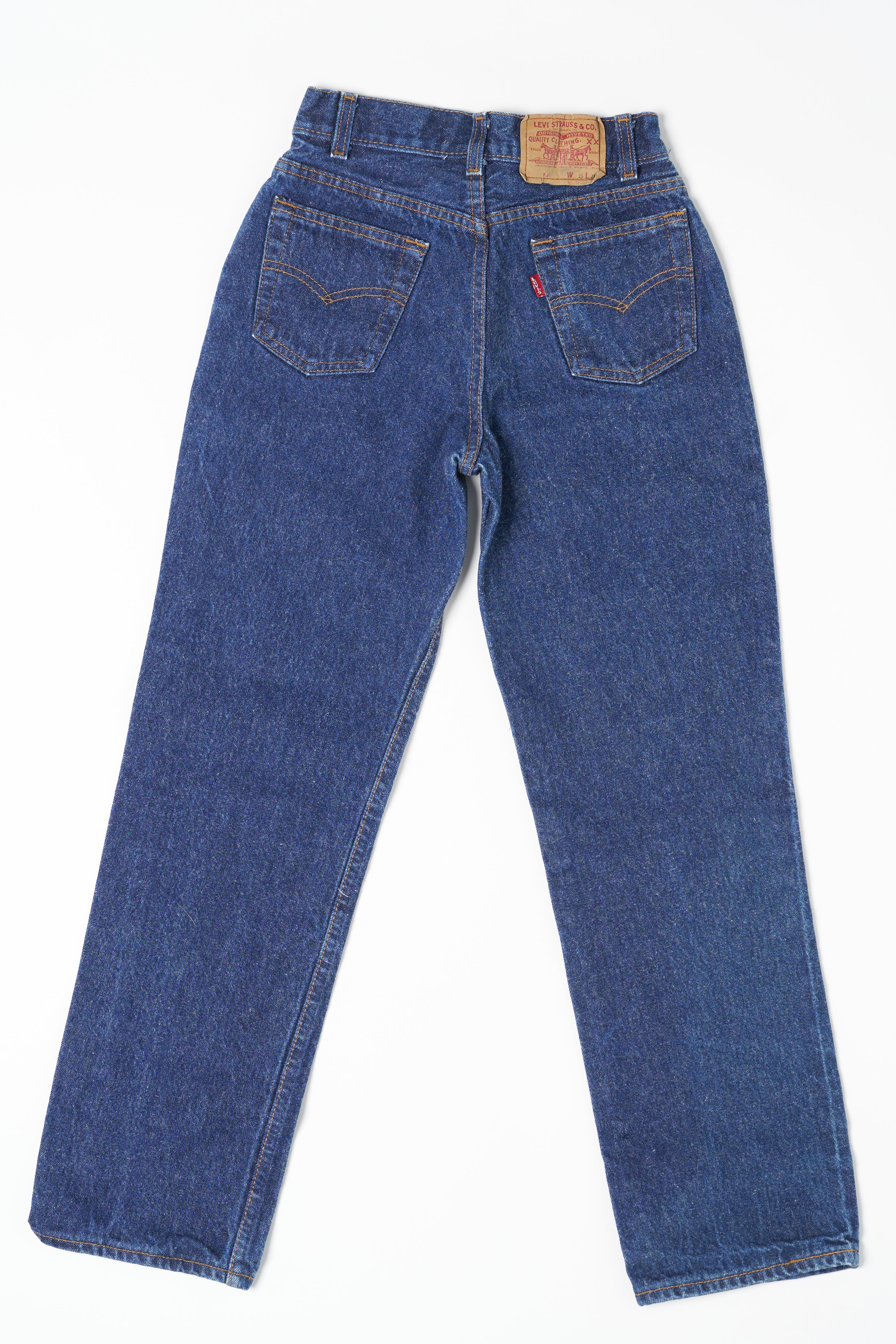Vintage Levis 501-Dark Wash Regular fit 1201