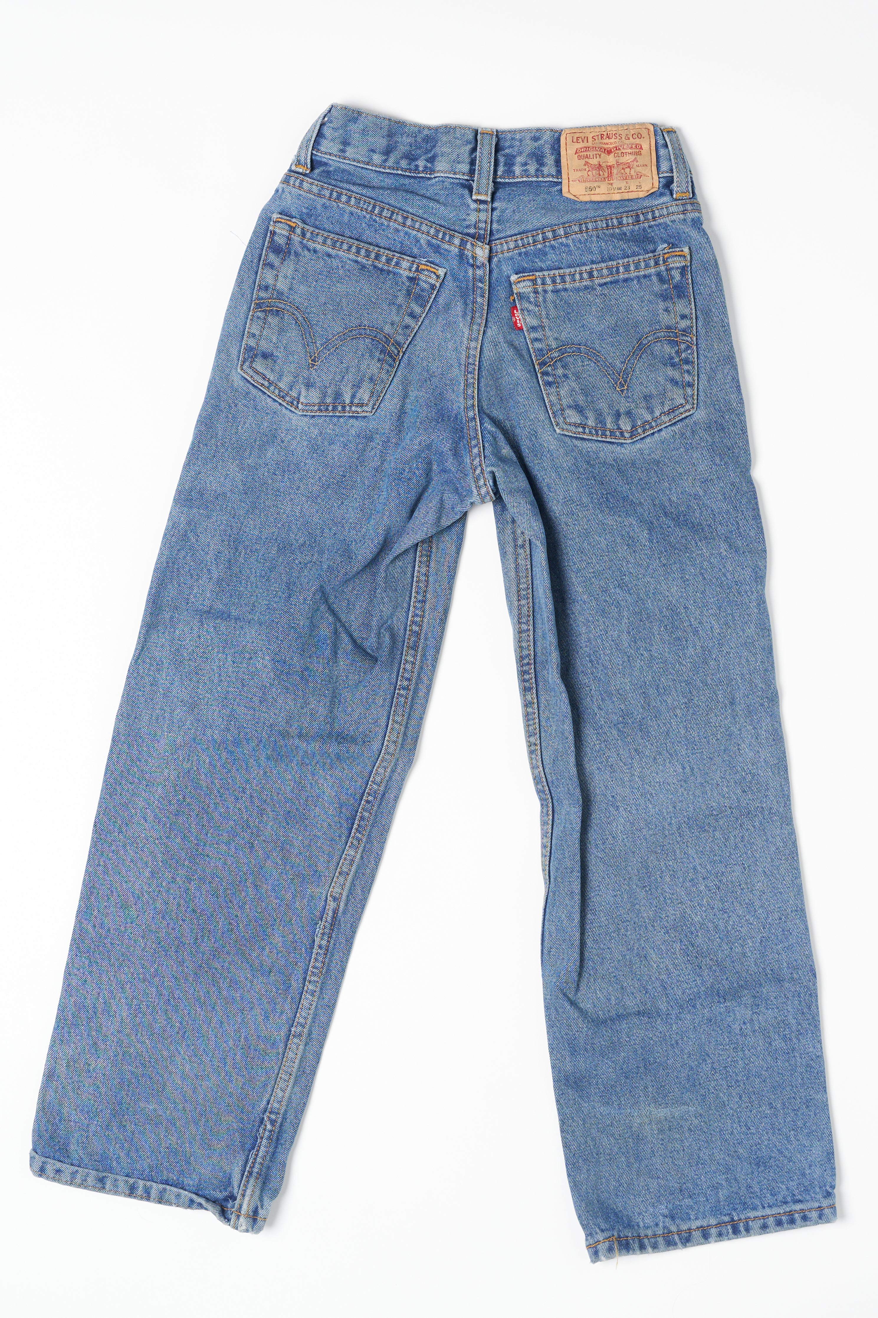 Vintage Levis 550 - Medium Wash Slim Fit MW 1003