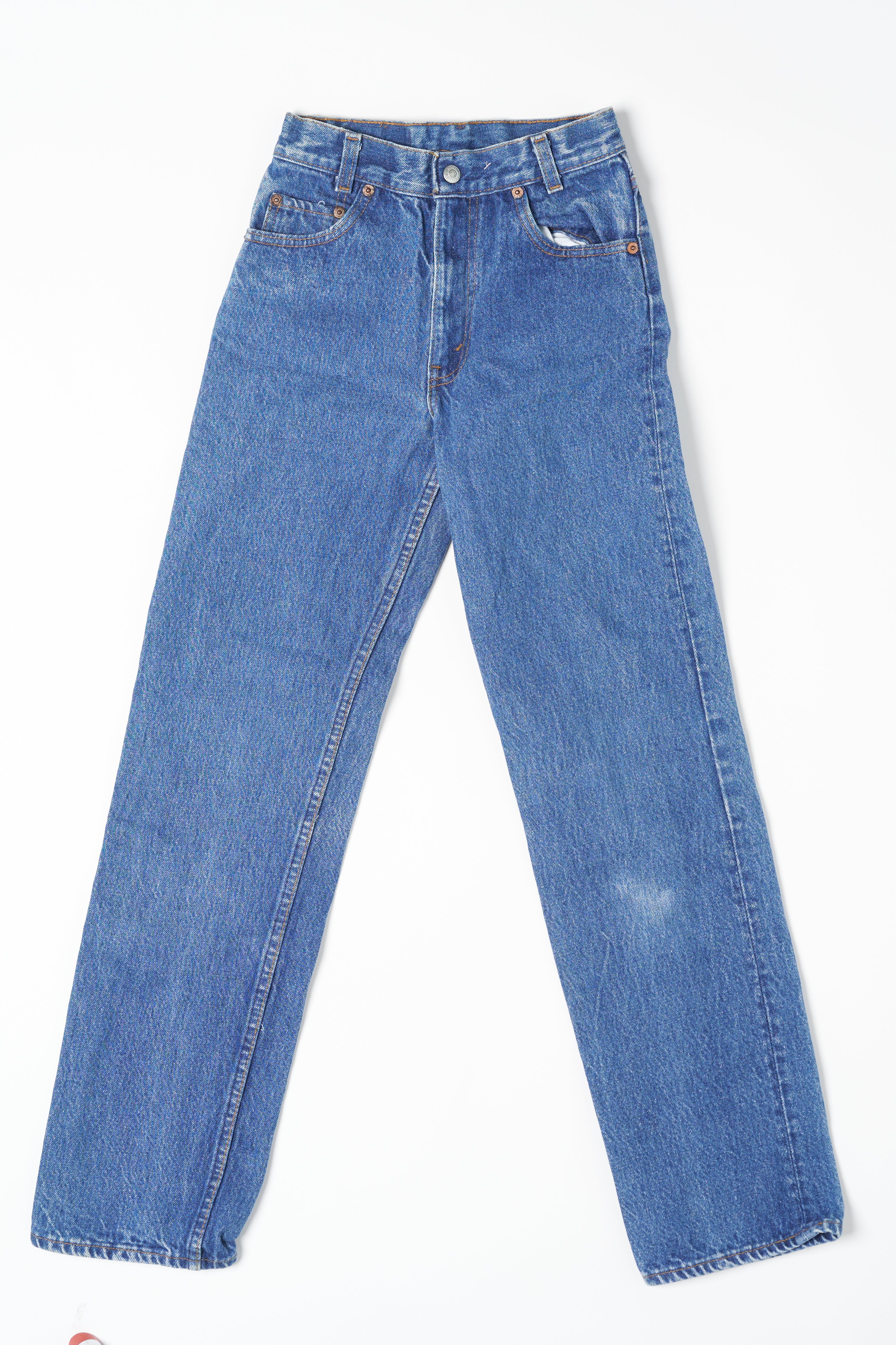 Vintage Levis 550 - Light Wash Slim Fit LW 1201