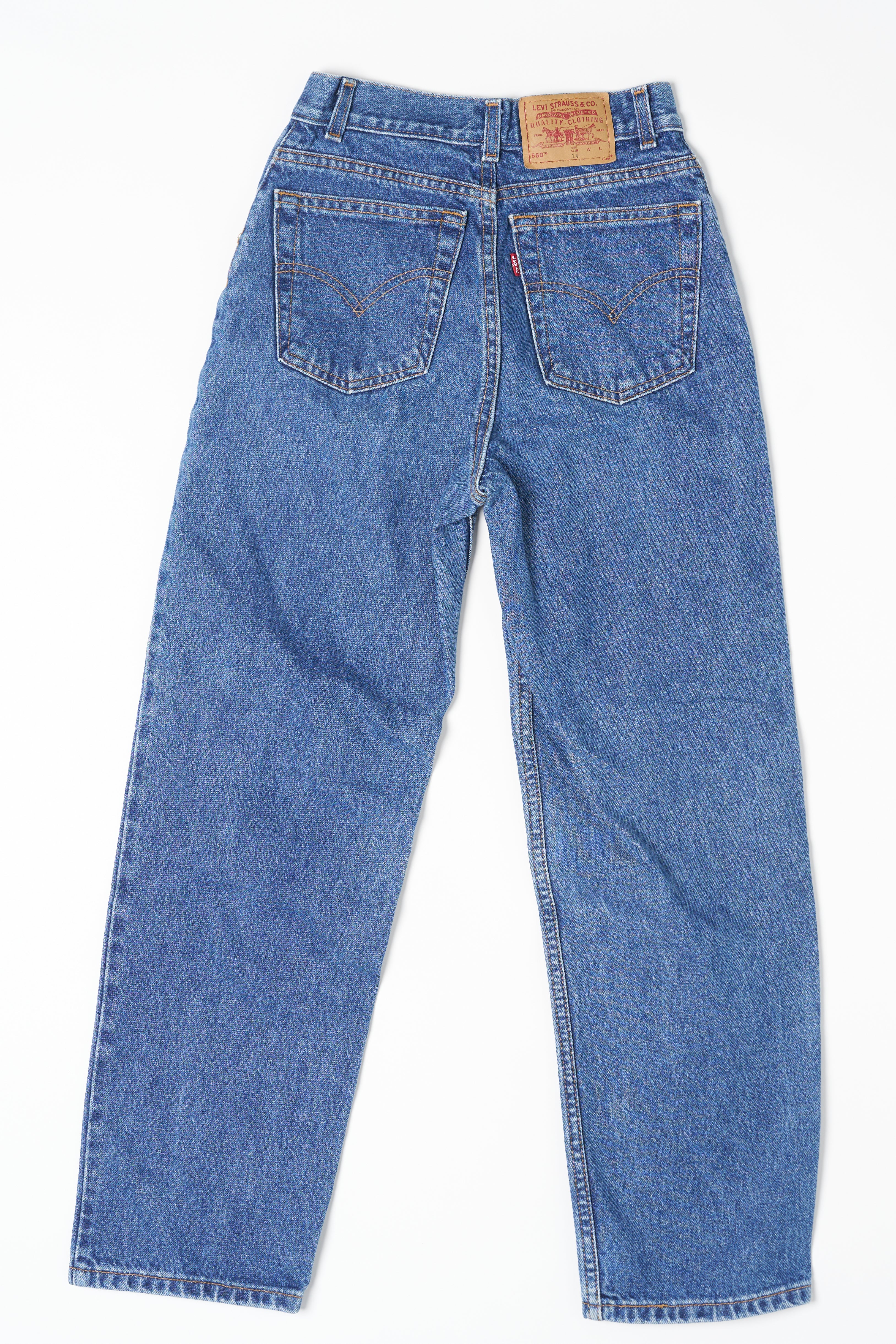 Vintage Levis 550-Dark Wash Slim fit 1401