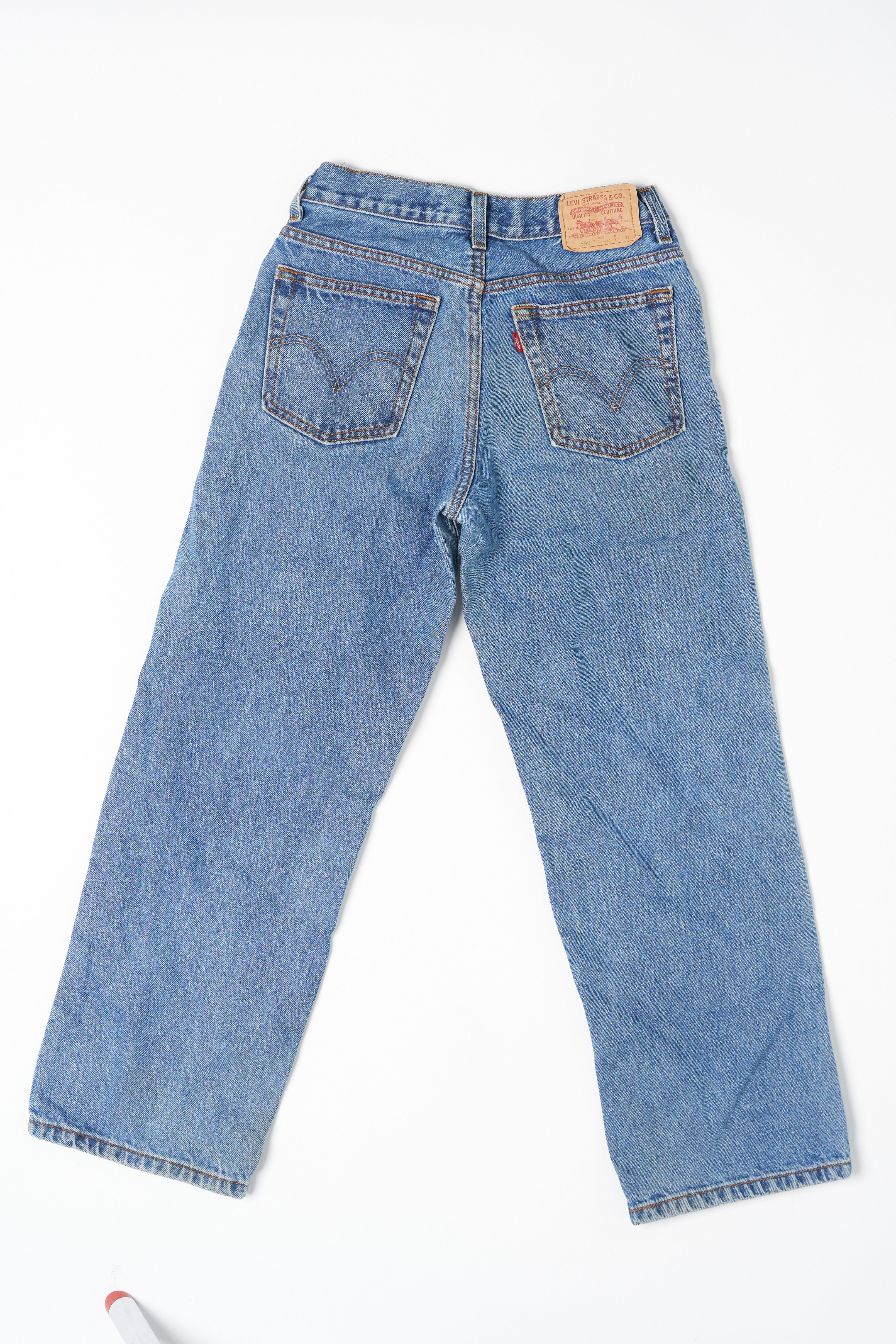 Vintage Levis 550-Medium Wash Regular Fit 1401